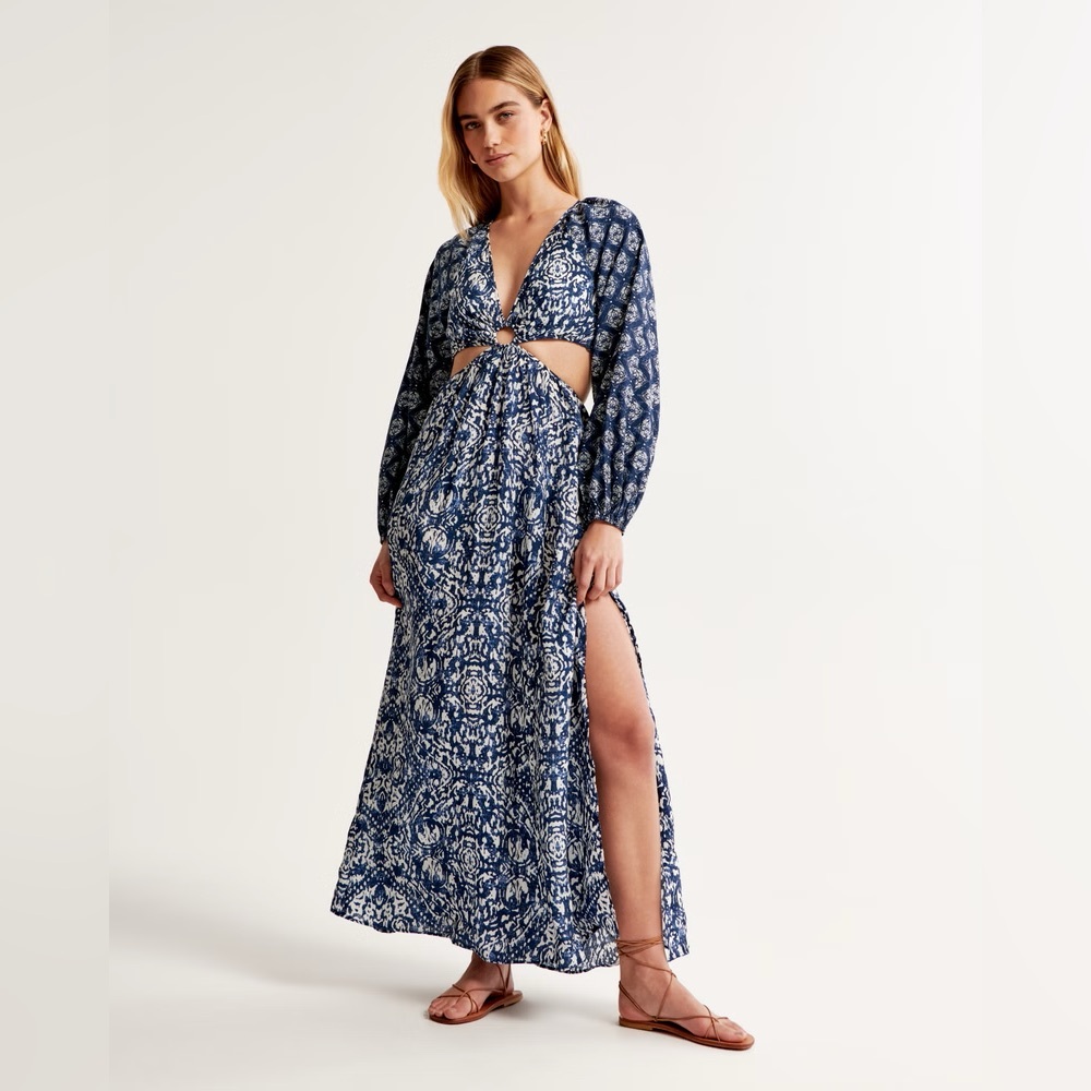 New with Tags Abercrombie Long-Sleeve Plunge Cutout Maxi Dress - Medium